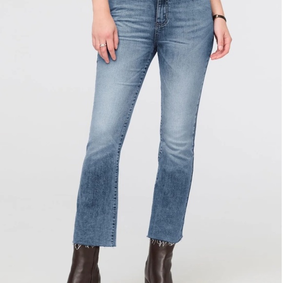 NWT DUER Womens Kick Flare Denim Pant in Beach Blue - Picture 9 of 14